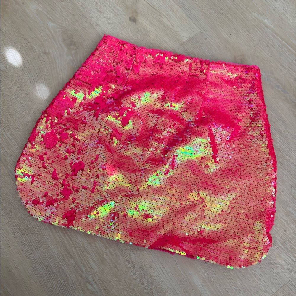 Shanice Mini Skirt in Neon Pink
